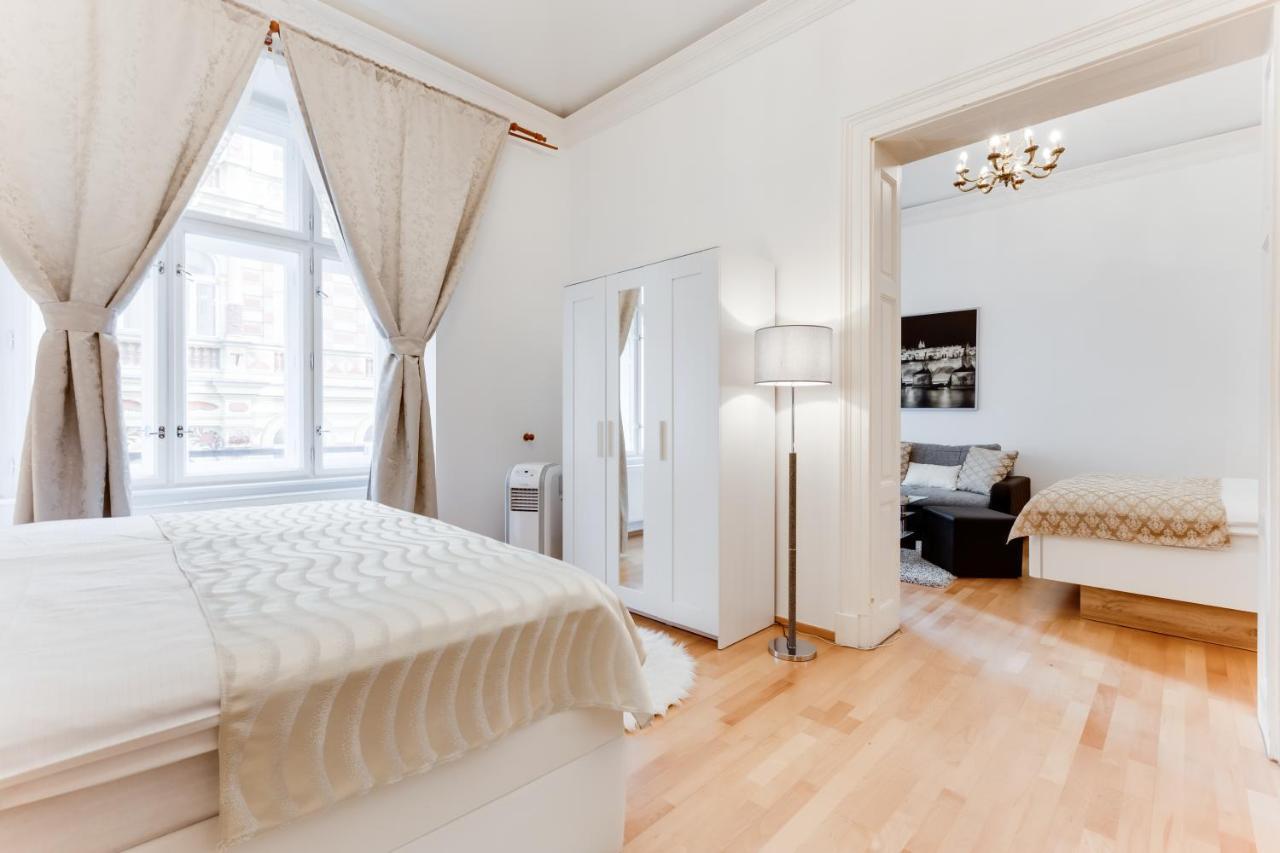 Wenceslas Square Royal Apartment 布拉格 外观 照片