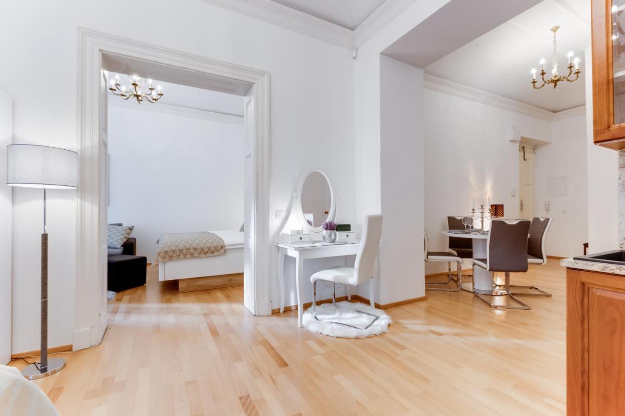 Wenceslas Square Royal Apartment 布拉格 外观 照片